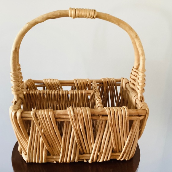 Wicker Organizational Basket, wicker storage basket, Basket Decor - Picture 1 of 5